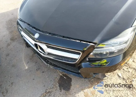 2014 Mercedes-Benz Cls 550 z USA, uszkodzony, nr VIN WDDLJ7DB1EA096744